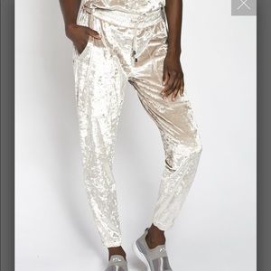 Heroine Sport Crushed Velvet Jogger